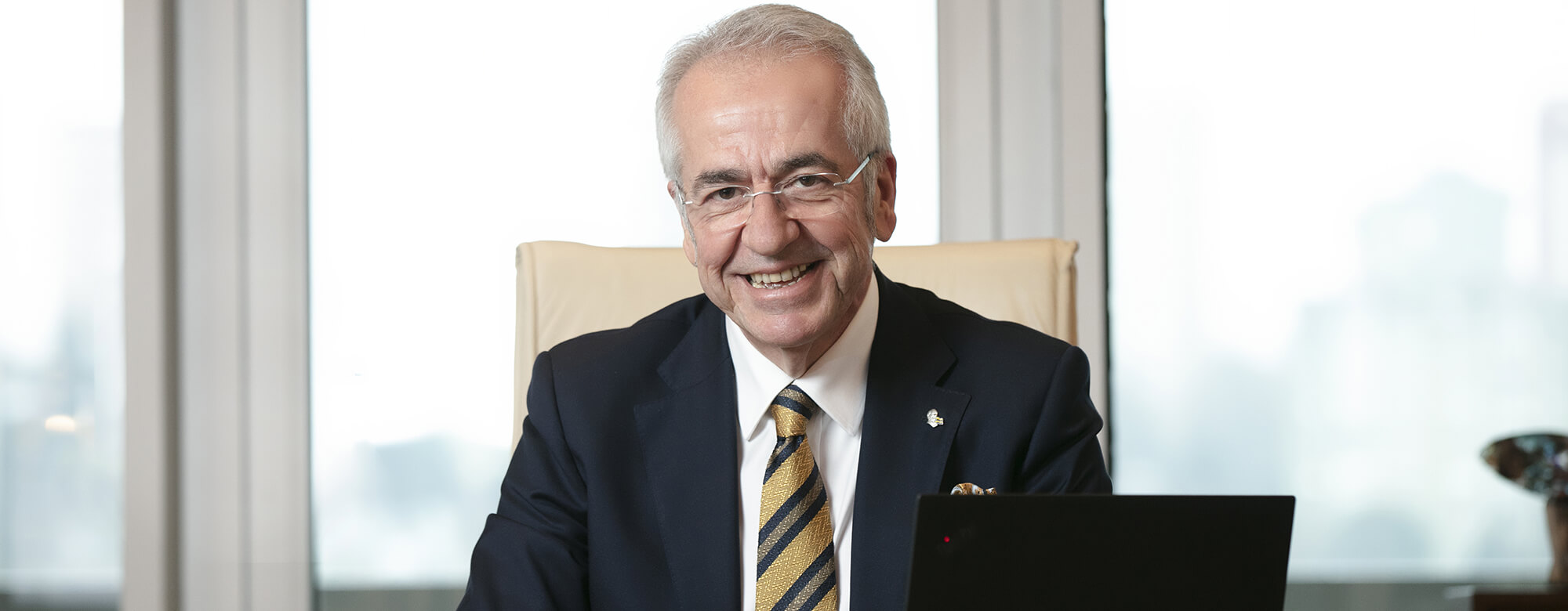 “Being a member of Fenerbahçe Sports Club, one of the biggest clubs in the world, gives you pride, responsibility and a pleasant privilege.” 